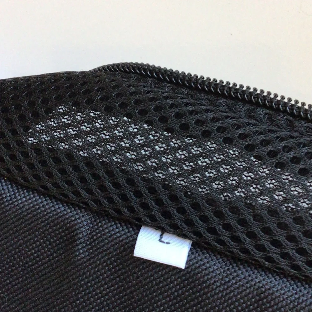 ‘Pawaboo’ Colorful Front-Facing Pet Carrier - Picture 8 of 10